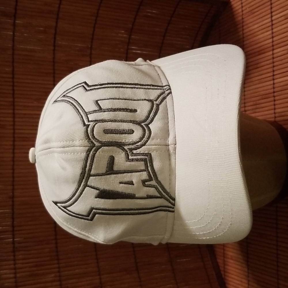 FLEX FIT "TAP OUT" MMA CAP